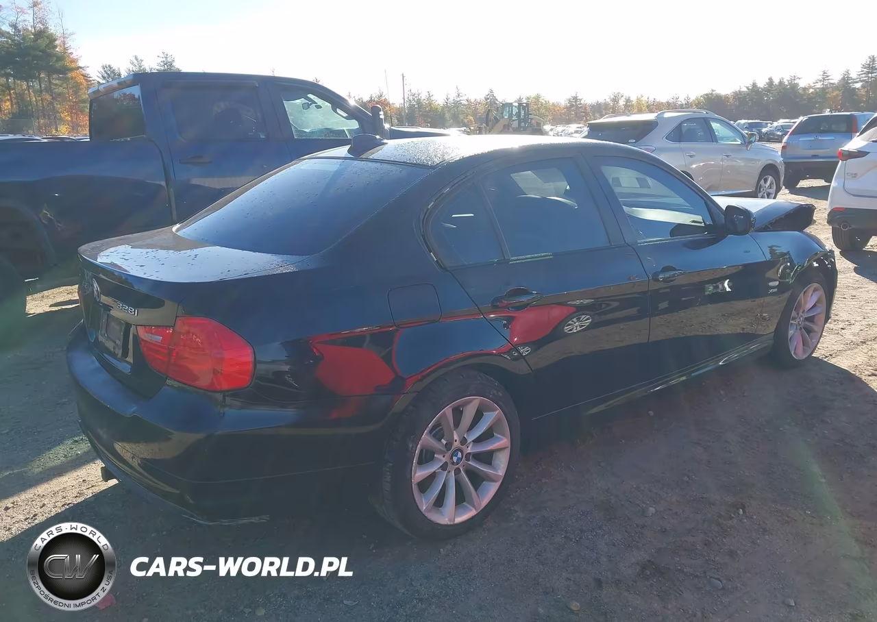 2011 BMW 328I xDrive VIN:WBAPK7C54BA816227 - 4