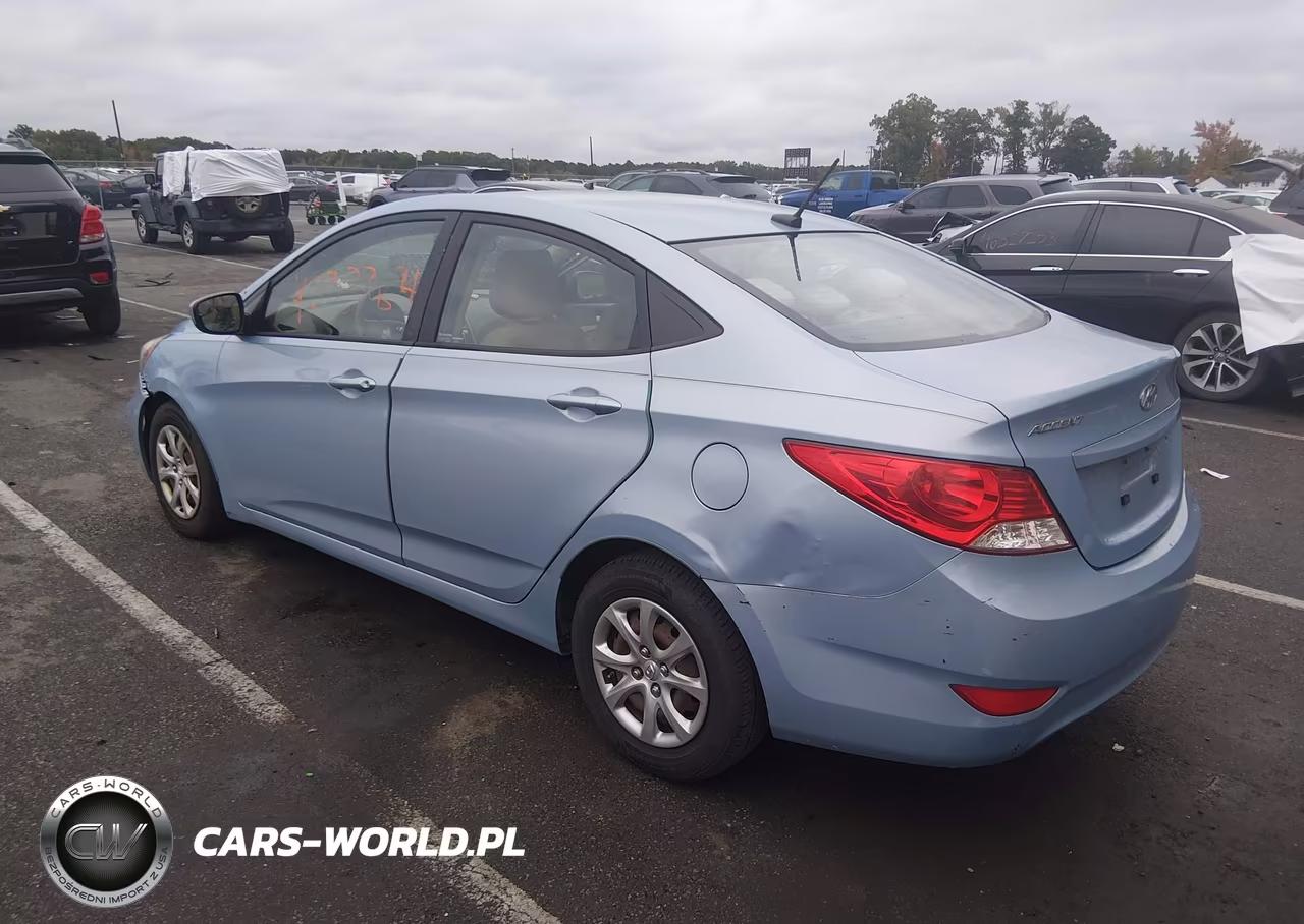 2014 Hyundai Accent Gls VIN:KMHCT4AE6EU744946 - 3