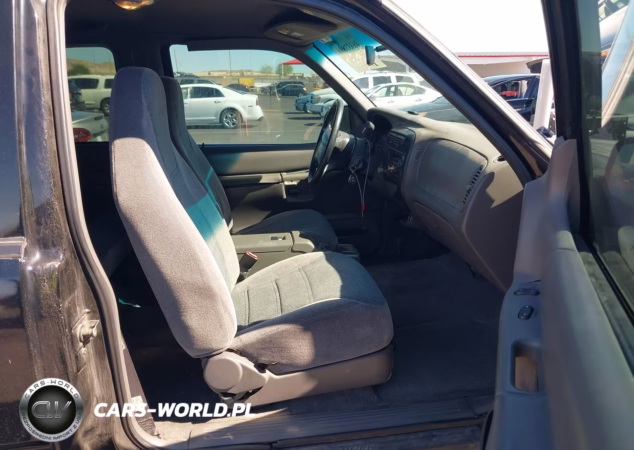 2000 Ford Explorer Sport VIN:1FMYU60X1YUA85373 - 5