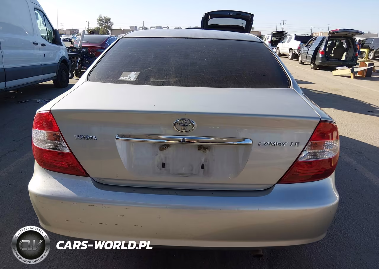 2002 Toyota Camry Le VIN:4T1BE30K72U104389 - 16