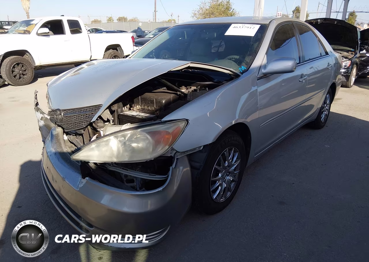 2002 Toyota Camry Le VIN:4T1BE30K72U104389 - 2
