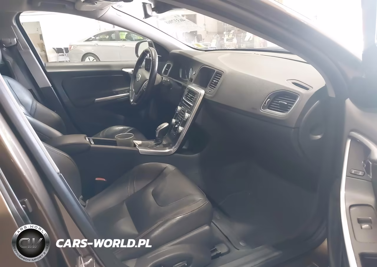 2016 Volvo V60 Cross Country T5 VIN:YV4612HK1G1006089 - 5