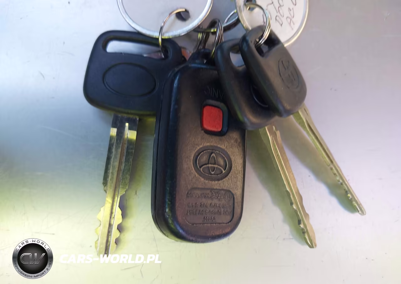 2002 Toyota Sienna Le VIN:4T3ZF13C92U495704 - 11