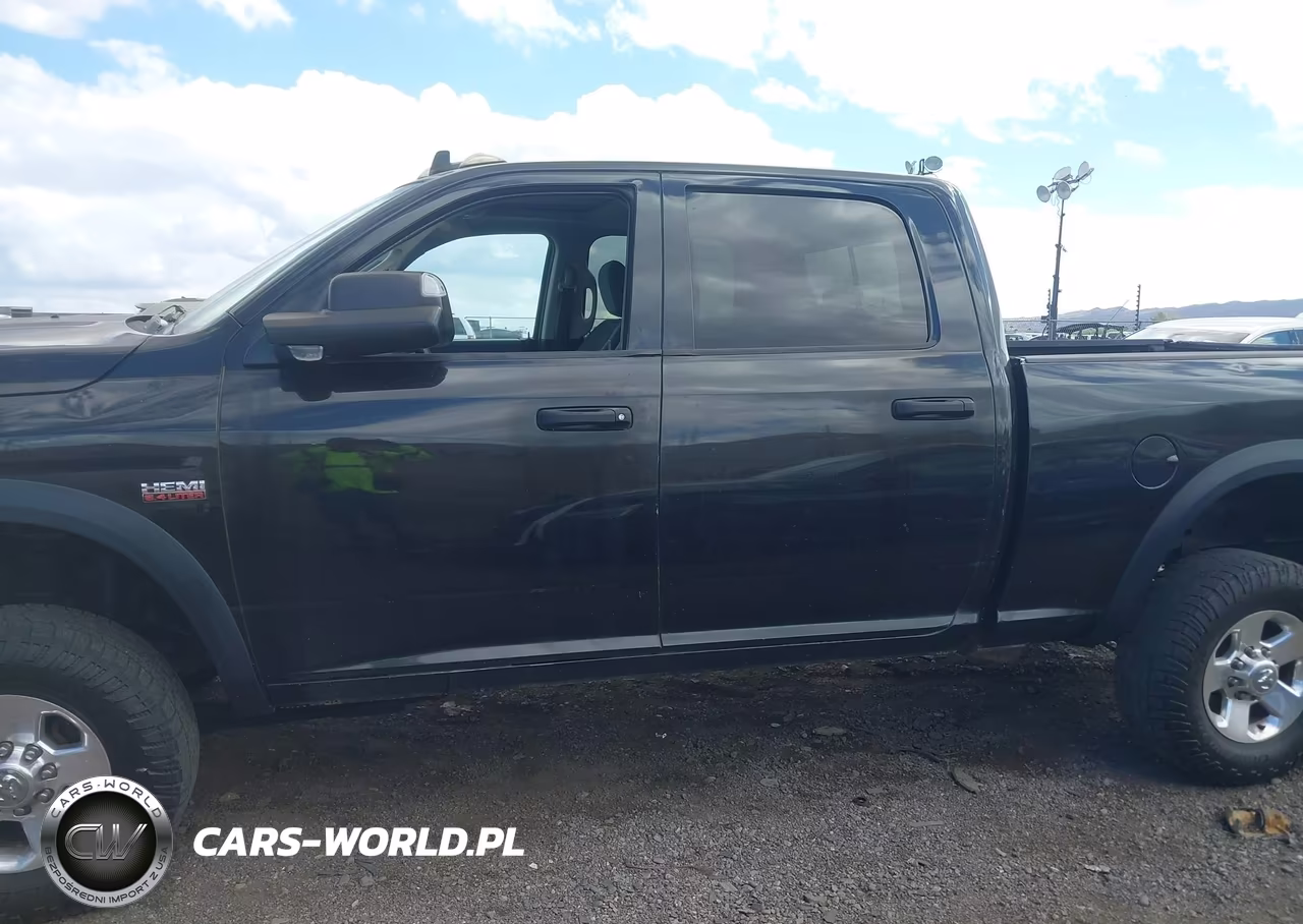 2016 Ram 2500 Power Wagon VIN:3C6TR5EJXGG277687 - 14