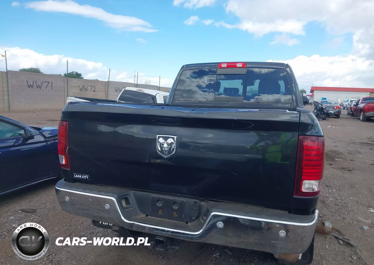 2016 Ram 2500 Power Wagon VIN:3C6TR5EJXGG277687 - 16