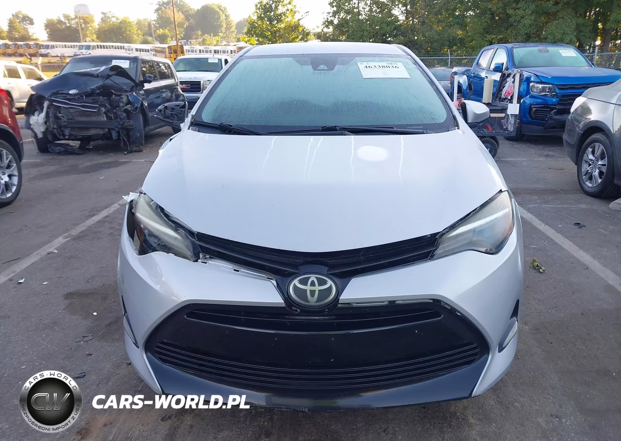 2017 Toyota Corolla Le VIN:5YFBURHE8HP675405 - 12