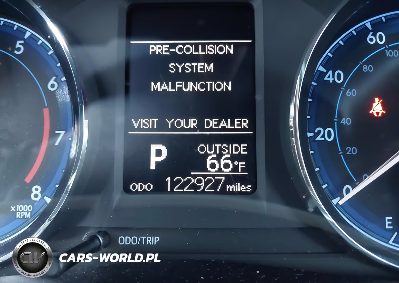 2017 Toyota Corolla Le VIN:5YFBURHE8HP675405 - 15