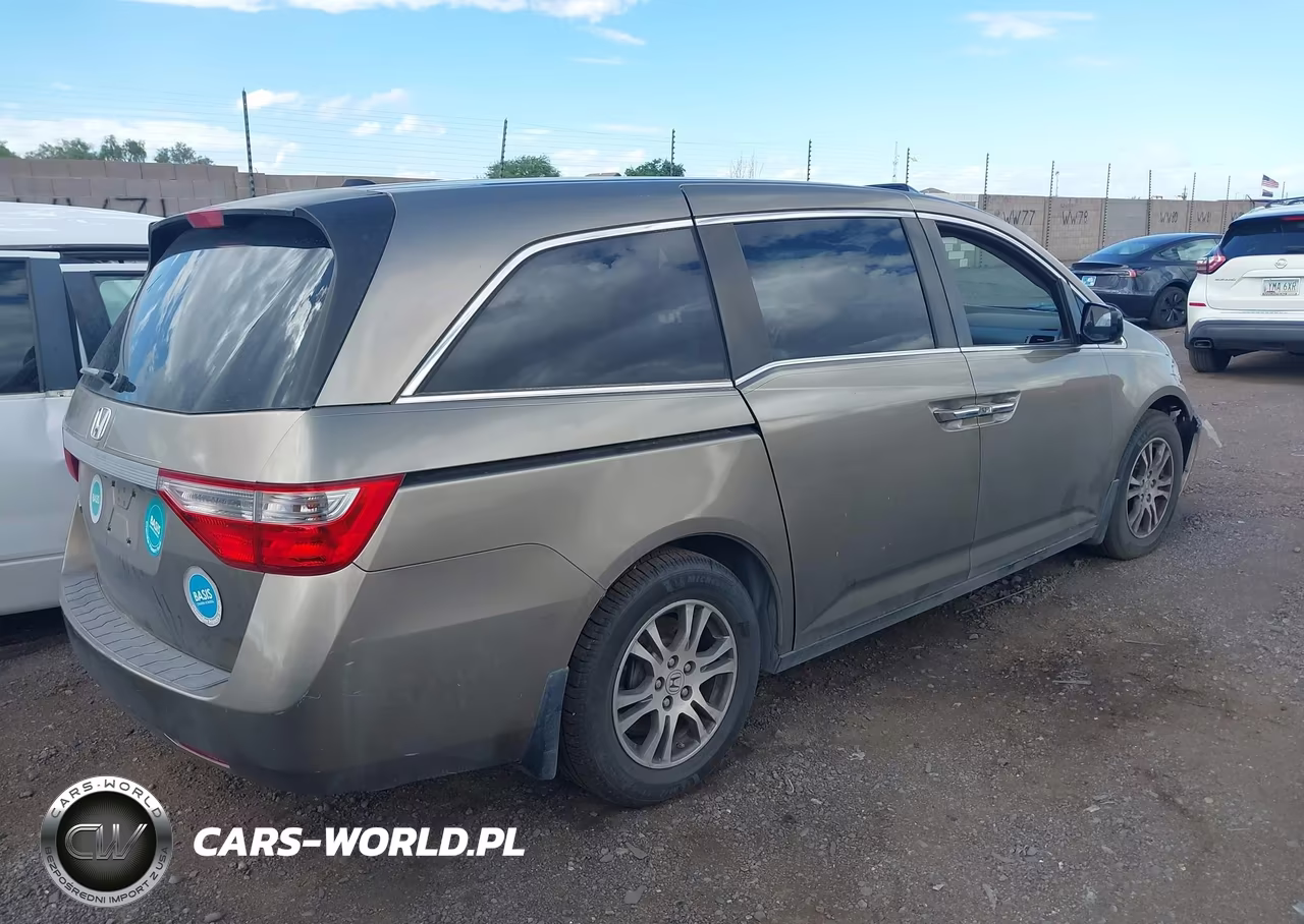 2011 Honda Odyssey Ex-L VIN:5FNRL5H65BB016753 - 4