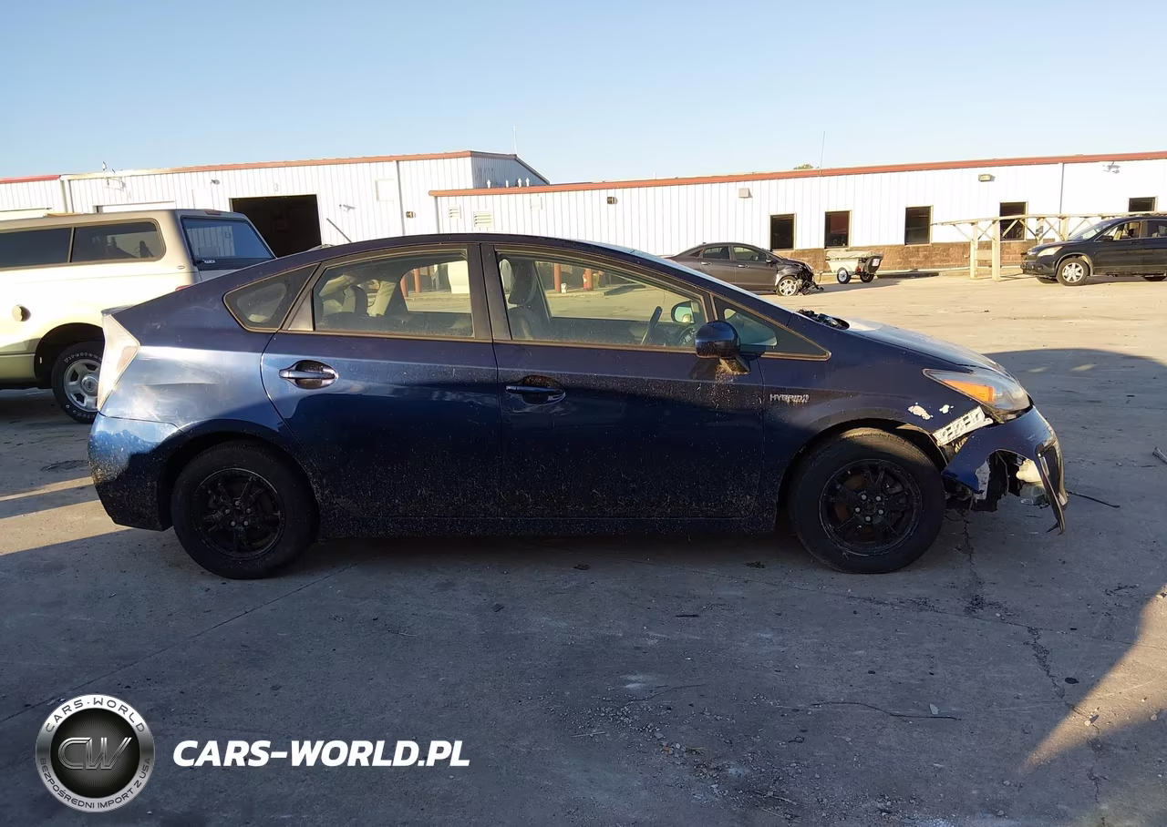 2014 Toyota Prius Two VIN:JTDKN3DU7E0386450 - 13