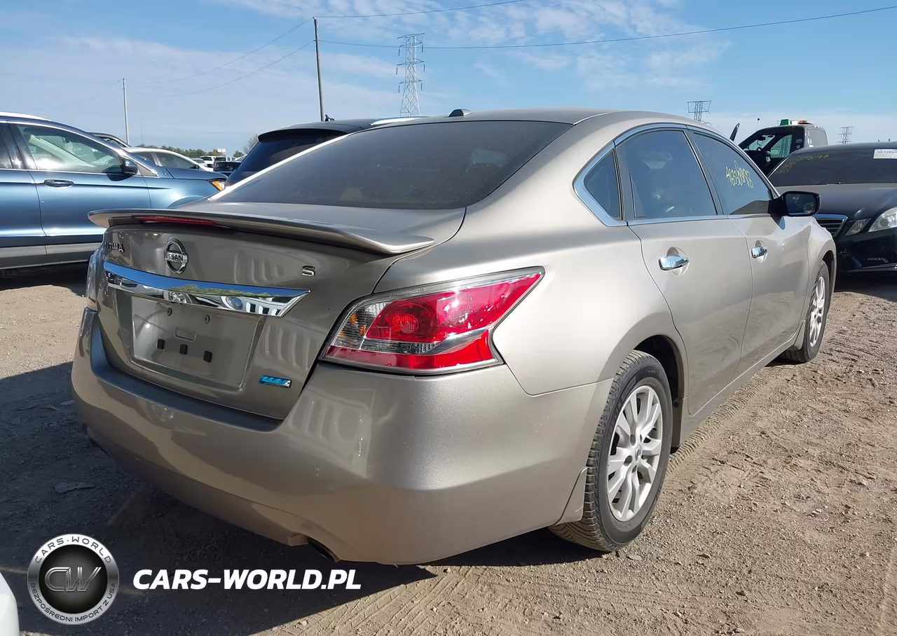 2014 Nissan Altima 2.5 S VIN:1N4AL3AP8EC187606 - 4