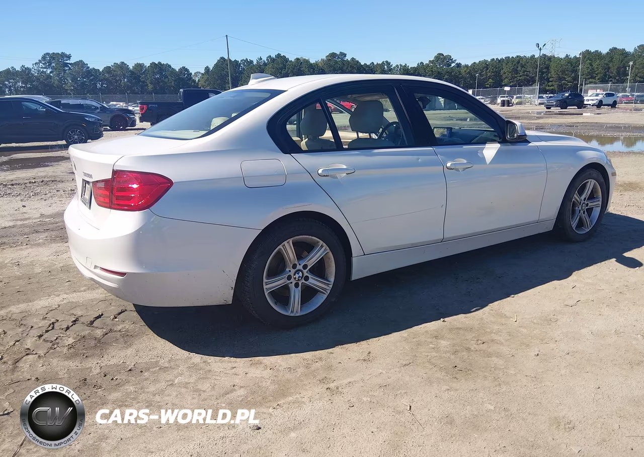 2013 BMW 328I xDrive VIN:WBA3B3C53DJ812163 - 4
