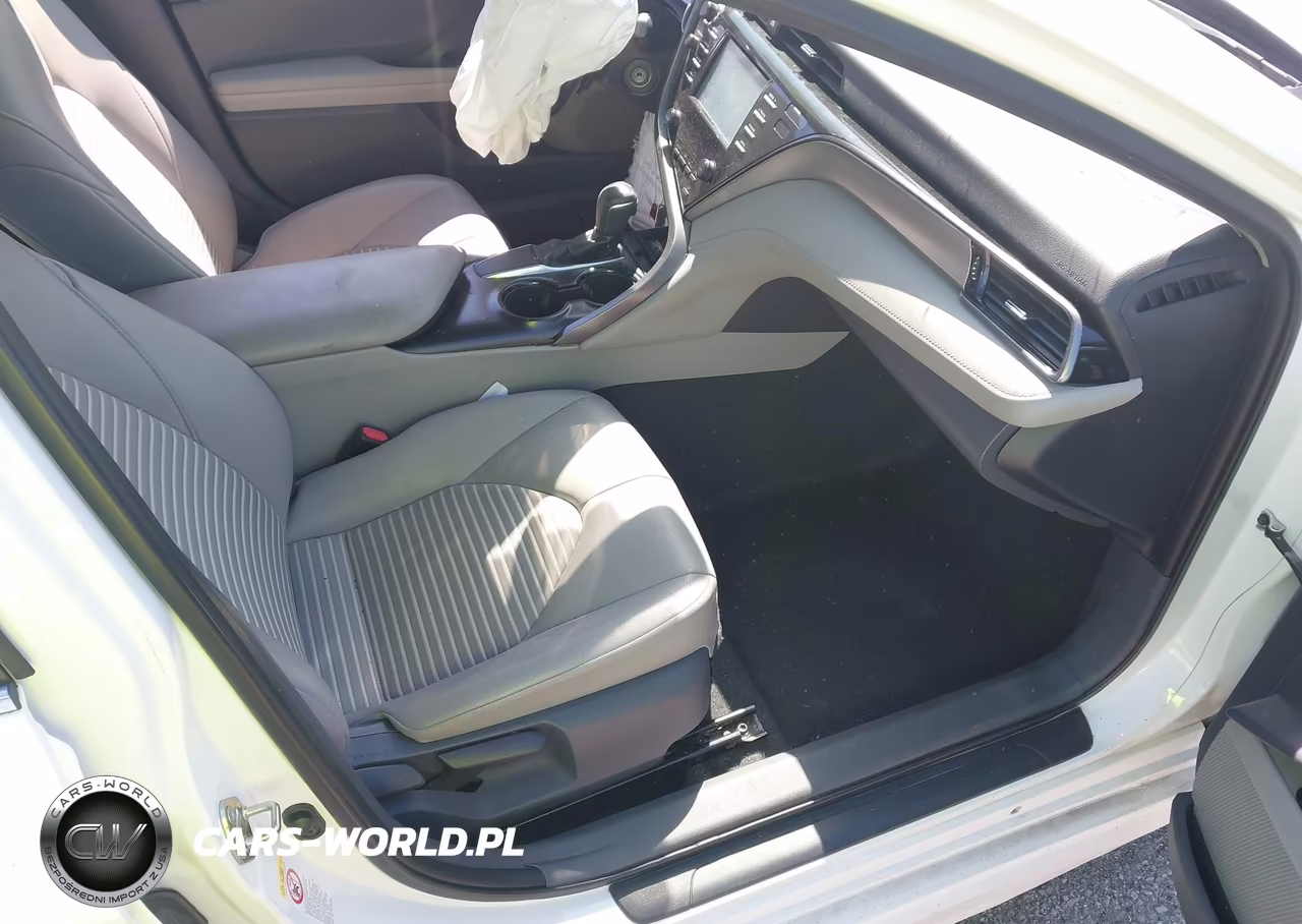 2019 Toyota Camry Se VIN:4T1B11HK5KU745349 - 5