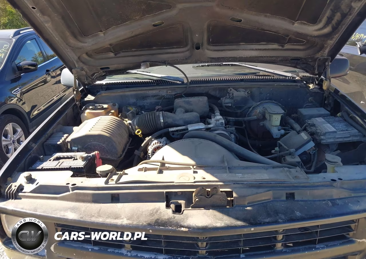 1998 Chevrolet C1500 Fleetside W-T VIN:1GCEC14W7WZ281347 - 10