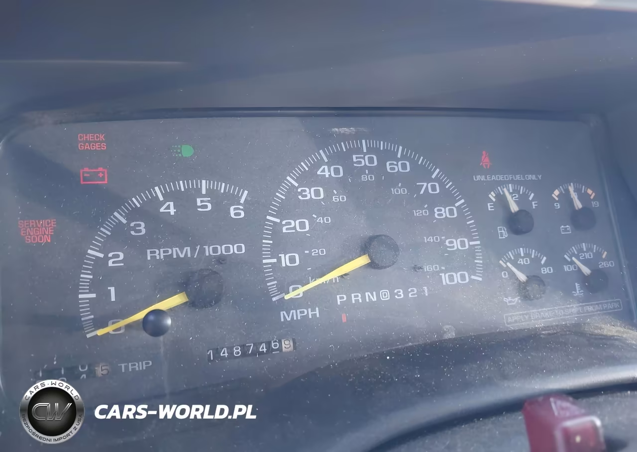 1998 Chevrolet C1500 Fleetside W-T VIN:1GCEC14W7WZ281347 - 7