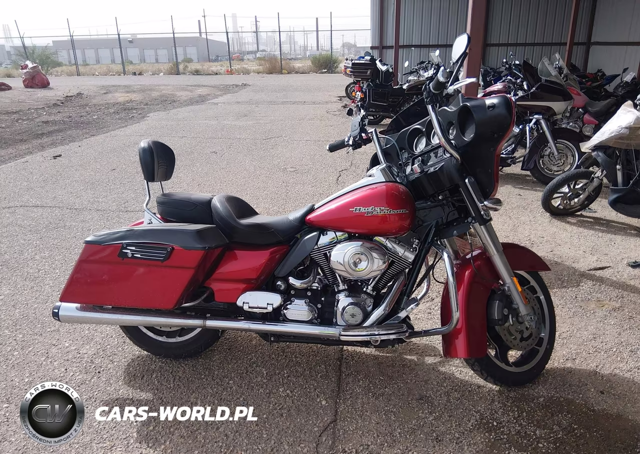 2012 Harley-Davidson Flhx Street Glide VIN:1HD1KBM1XCB612615 - 11