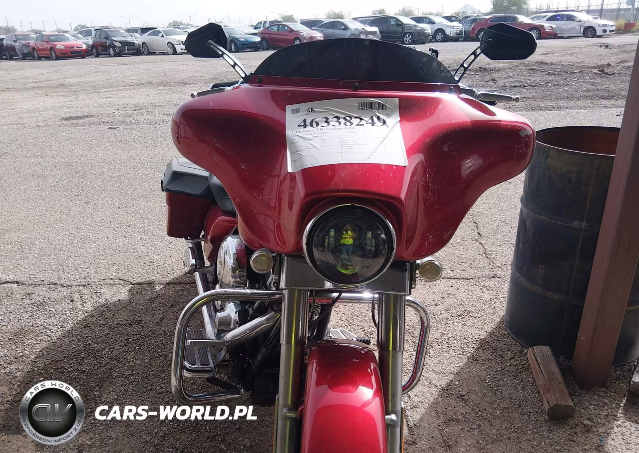 2012 Harley-Davidson Flhx Street Glide VIN:1HD1KBM1XCB612615 - 5