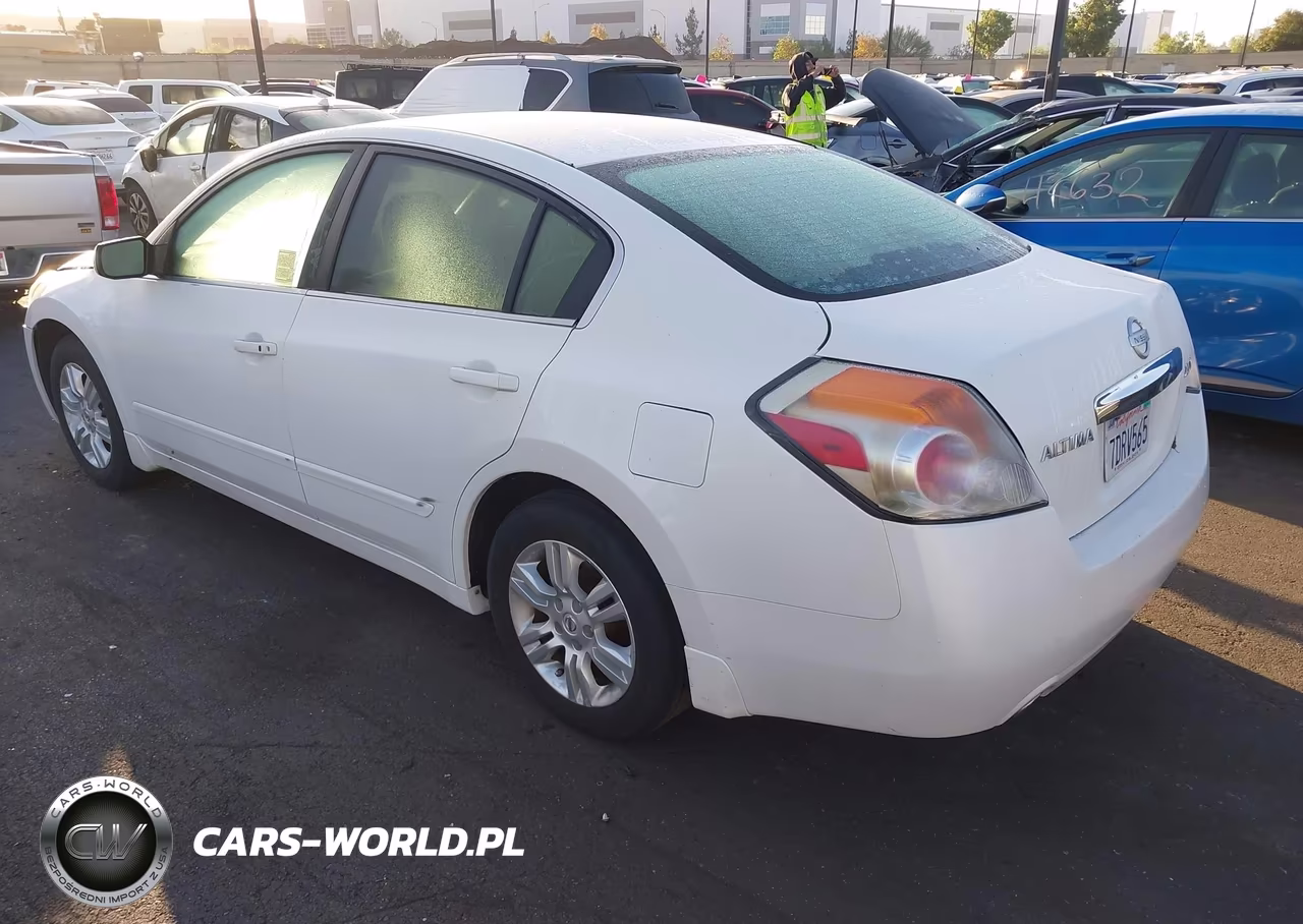 2010 Nissan Altima 2.5 S VIN:1N4AL2AP9AN406629 - 3