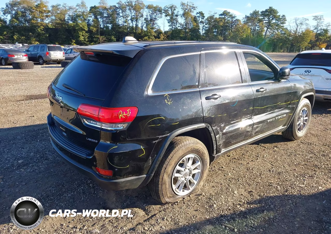 2018 Jeep Grand Cherokee Laredo 4X4 VIN:1C4RJFAG6JC508248 - 4