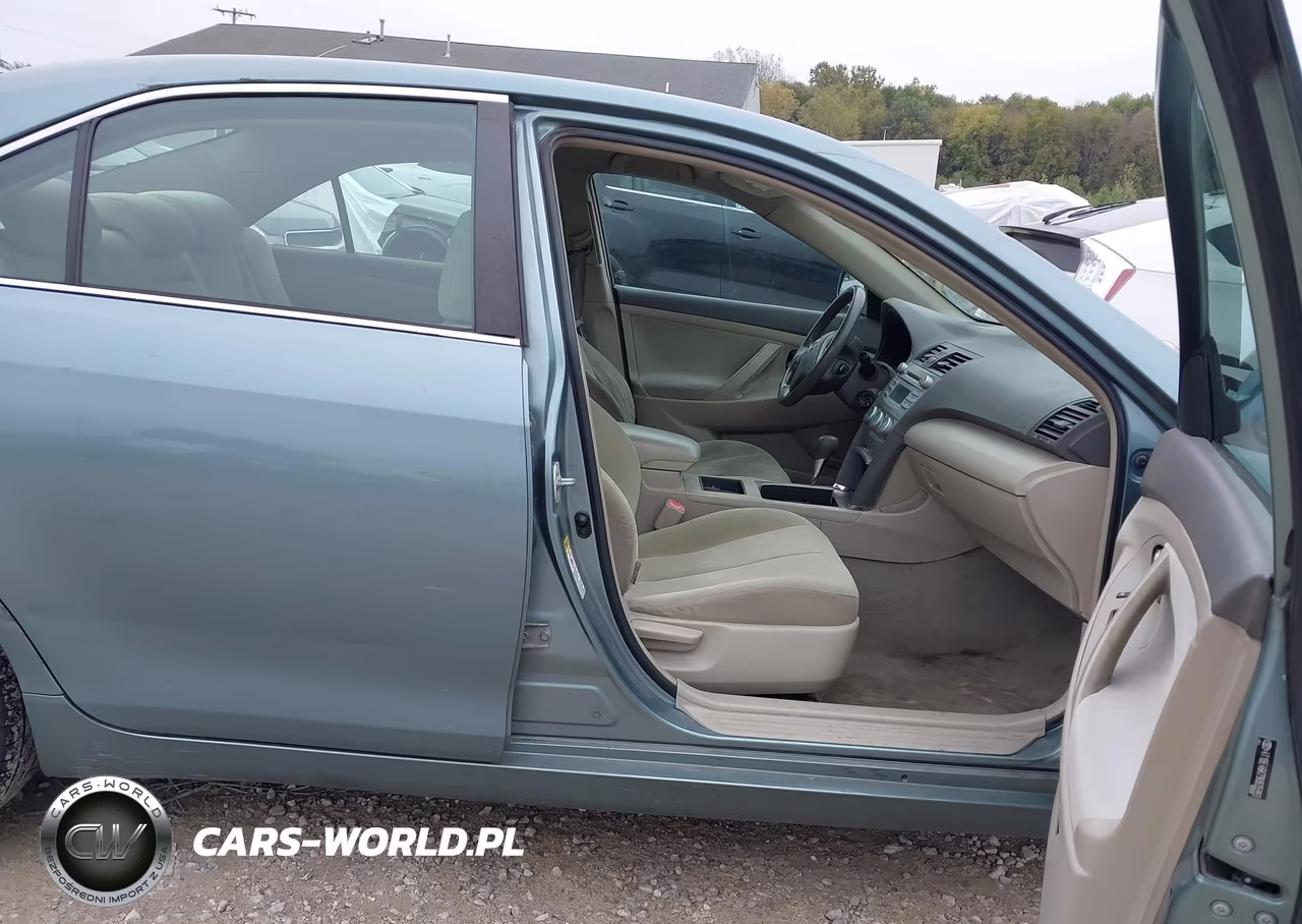 2009 Toyota Camry Le VIN:4T1BE46K79U835993 - 5