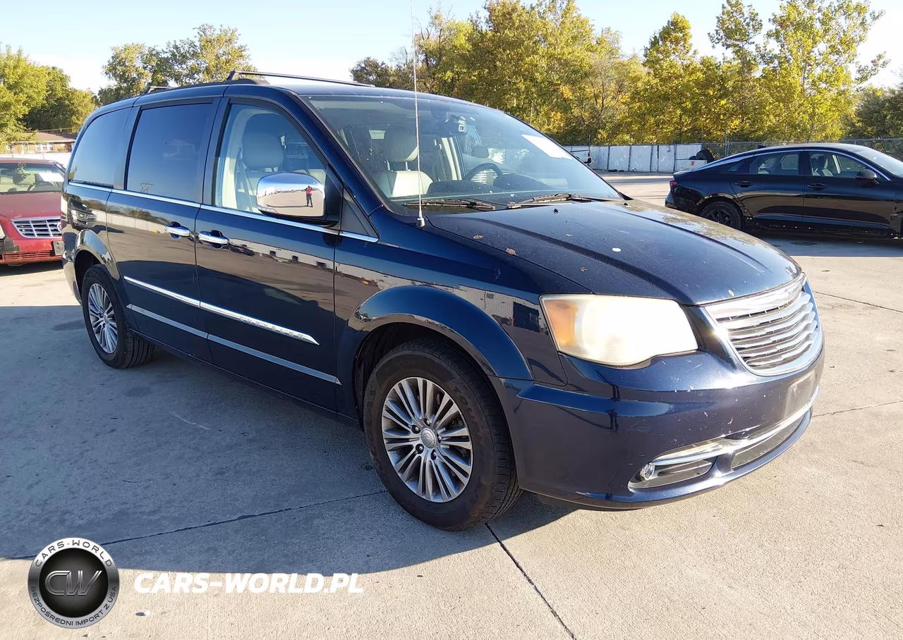 2014 Chrysler Town & Country Touring-L – zdjęcie 1 z 17