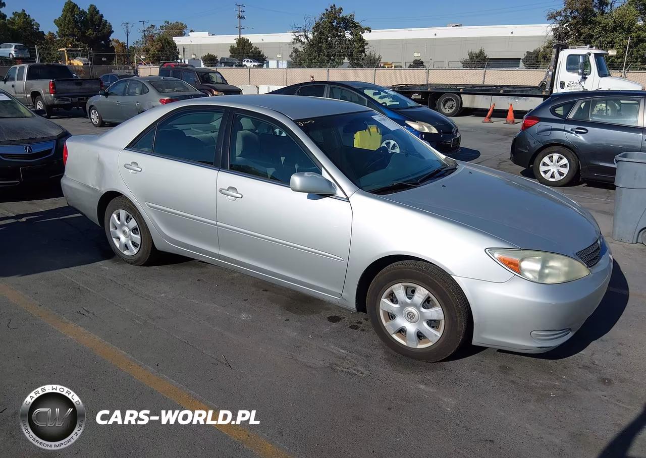 2004 Toyota Camry Le