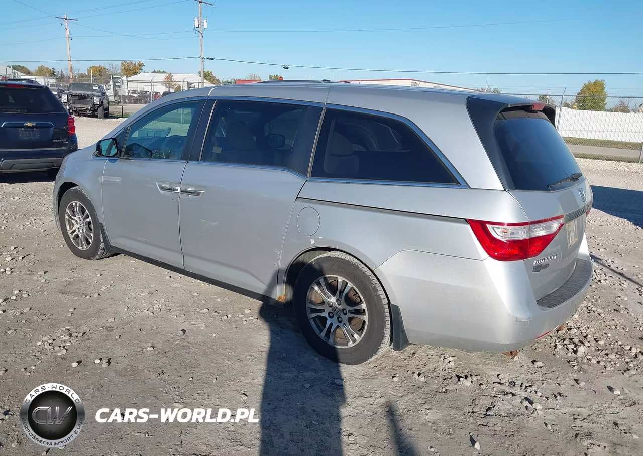2013 Honda Odyssey Ex VIN:5FNRL5H45DB055909 - 3
