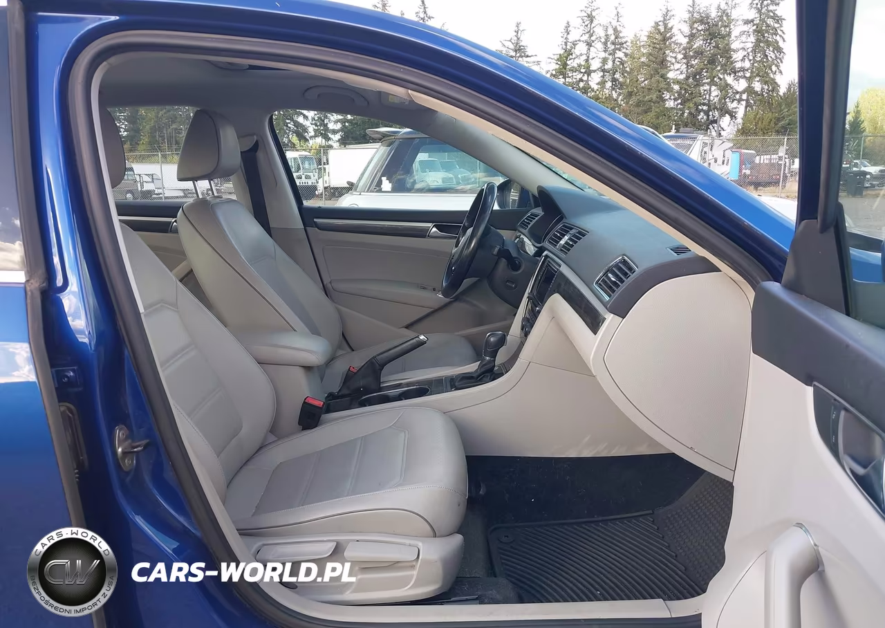 2017 Volkswagen Passat 1.8T Se VIN:1VWBT7A30HC003733 - 5