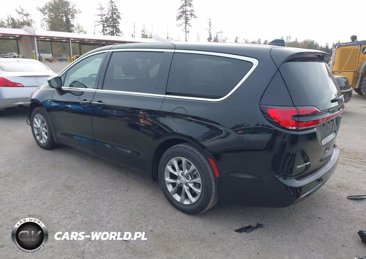 2027 Chrysler Pacifica VIN:2C4RC1GG6VR570931 - 3