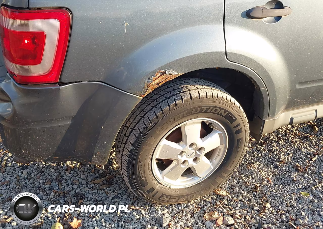 2010 Ford Escape Xlt VIN:1FMCU0D70AKC88550 - 6
