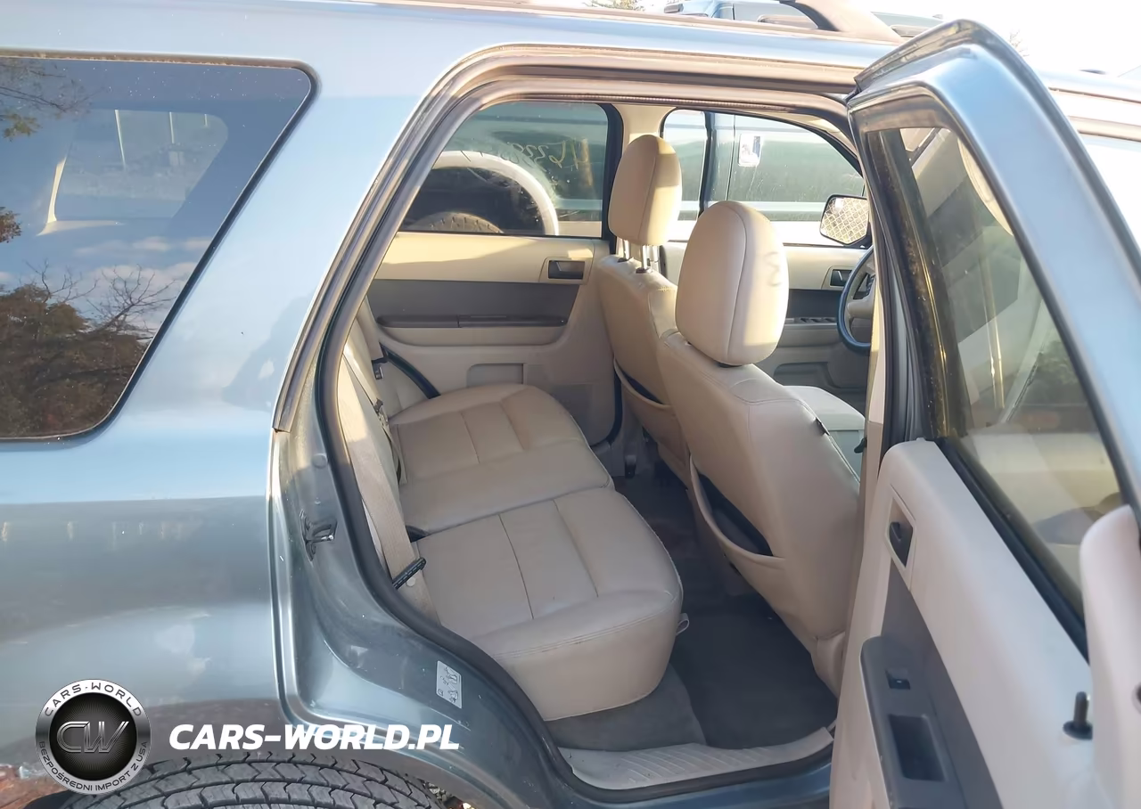 2010 Ford Escape Xlt VIN:1FMCU0D70AKC88550 - 8