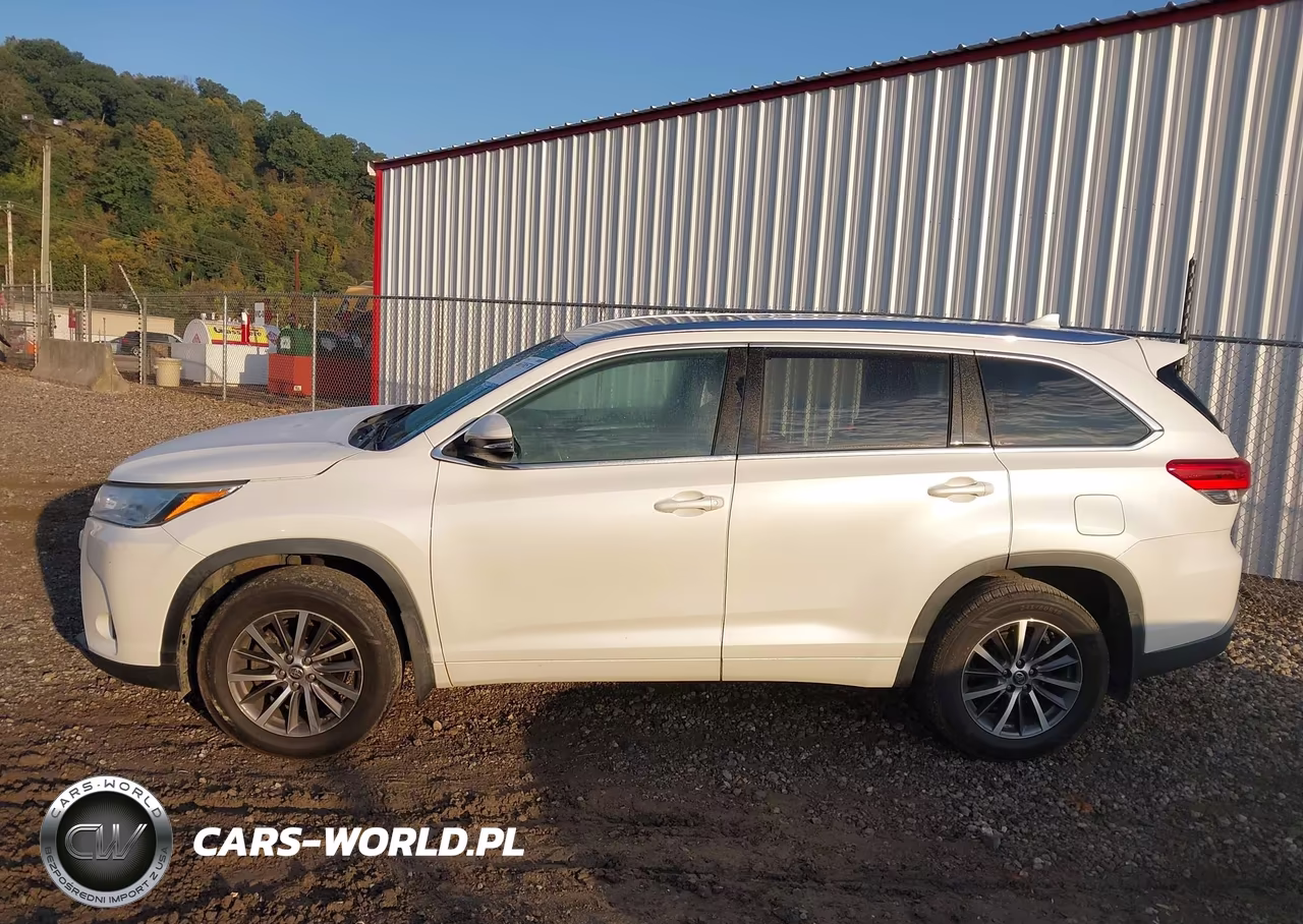 2017 Toyota Highlander Xle VIN:5TDJZRFH5HS400463 - 14
