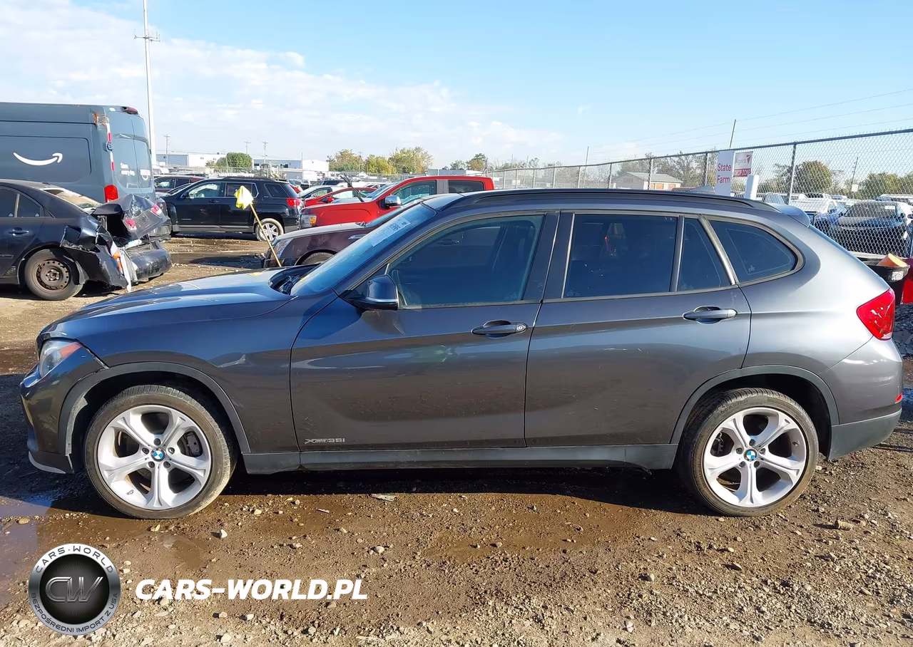 2015 BMW X1 xDrive35I VIN:WBAVM5C55FVV94480 - 14