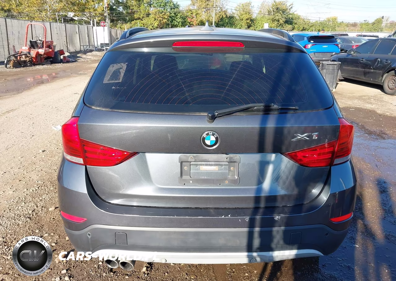 2015 BMW X1 xDrive35I VIN:WBAVM5C55FVV94480 - 16