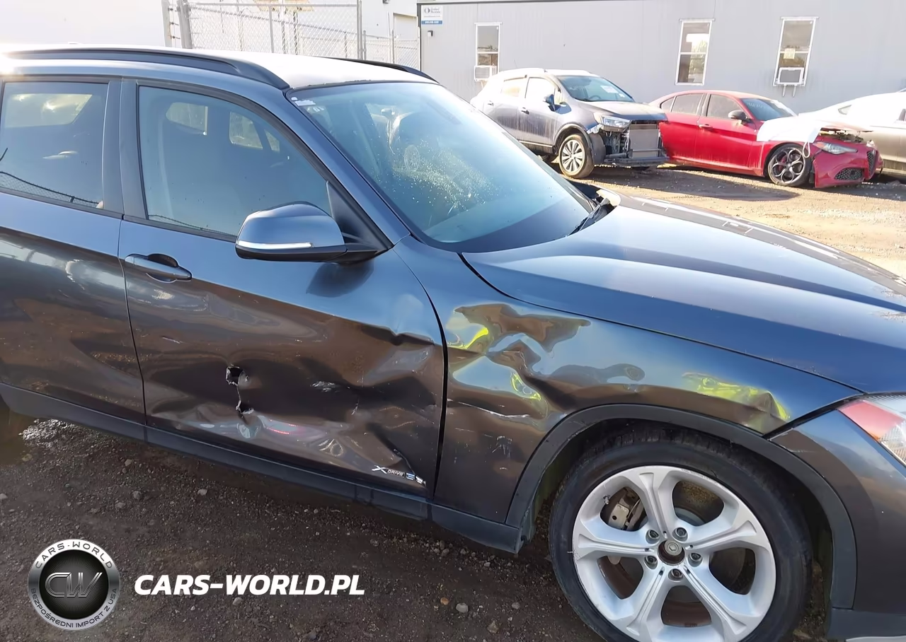 2015 BMW X1 xDrive35I VIN:WBAVM5C55FVV94480 - 6