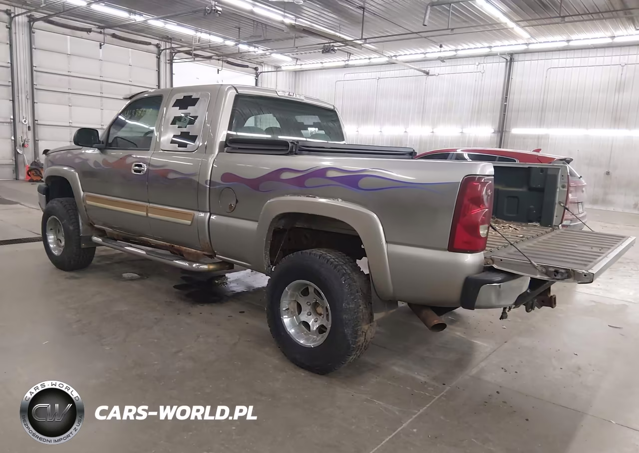 2003 Chevrolet Silverado 1500 Ls VIN:2GCEK19T831125629 - 3