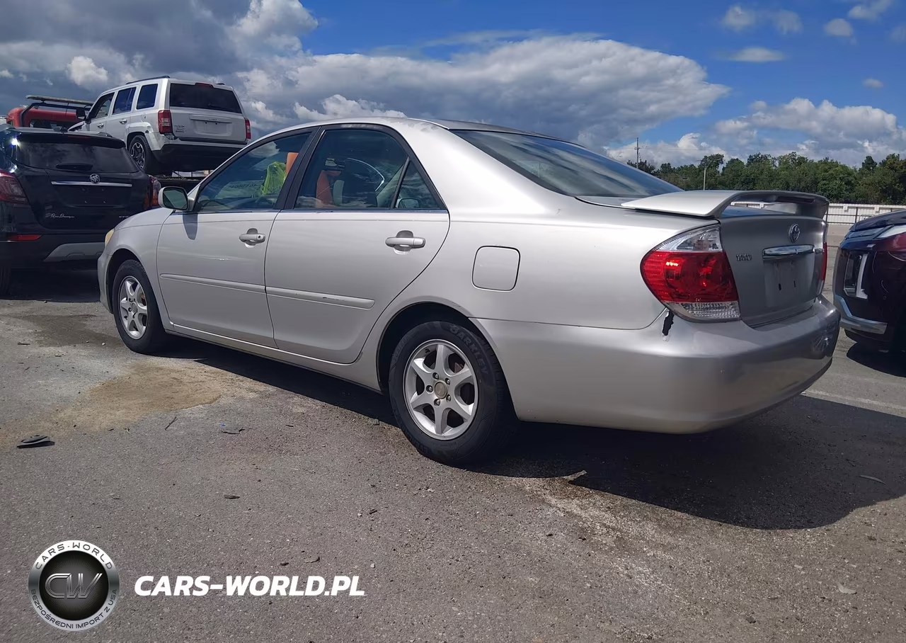 2006 Toyota Camry Le VIN:4T1BE32K86U739298 - 3