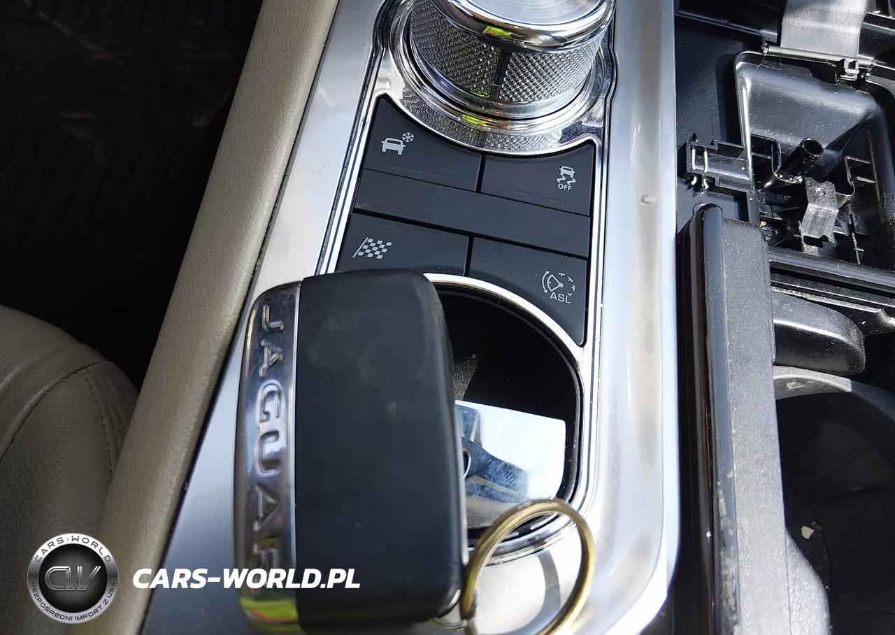 2014 Jaguar Xf V6 Sc VIN:SAJWJ0EFXE8U26342 - 11
