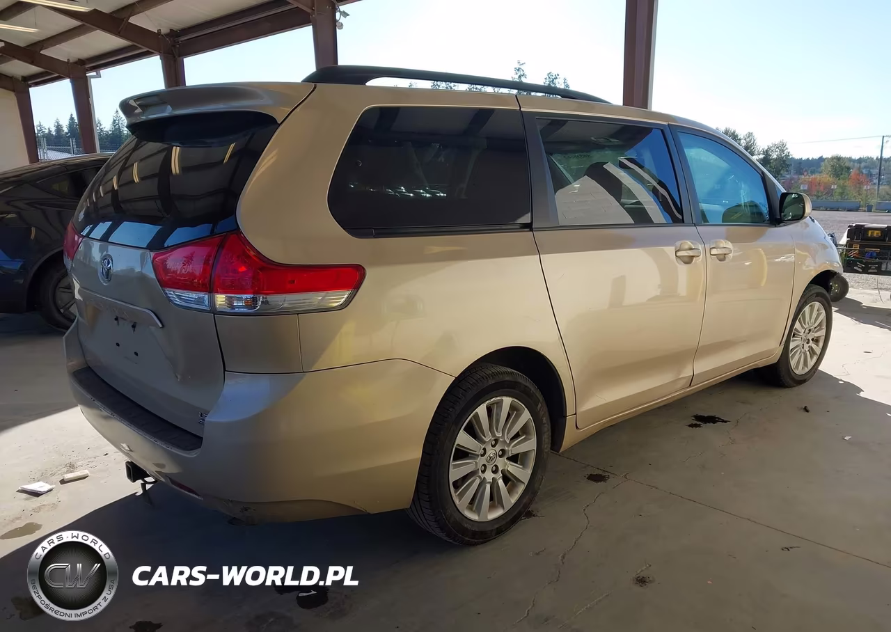 2013 Toyota Sienna Le 7 Passenger VIN:5TDJK3DC0DS054213 - 4