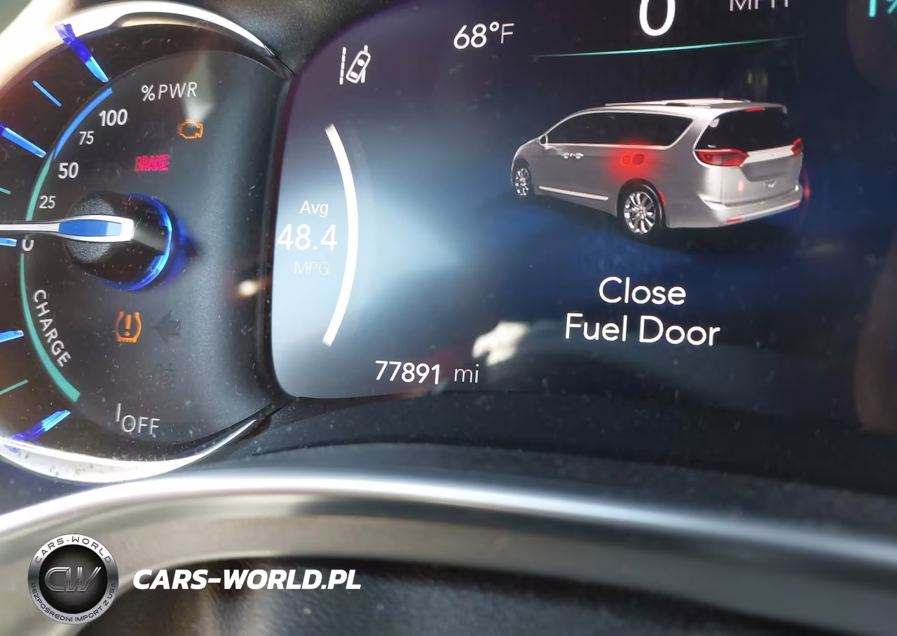 2019 Chrysler Pacifica Hybrid Limited VIN:2C4RC1N76KR556350 - 16