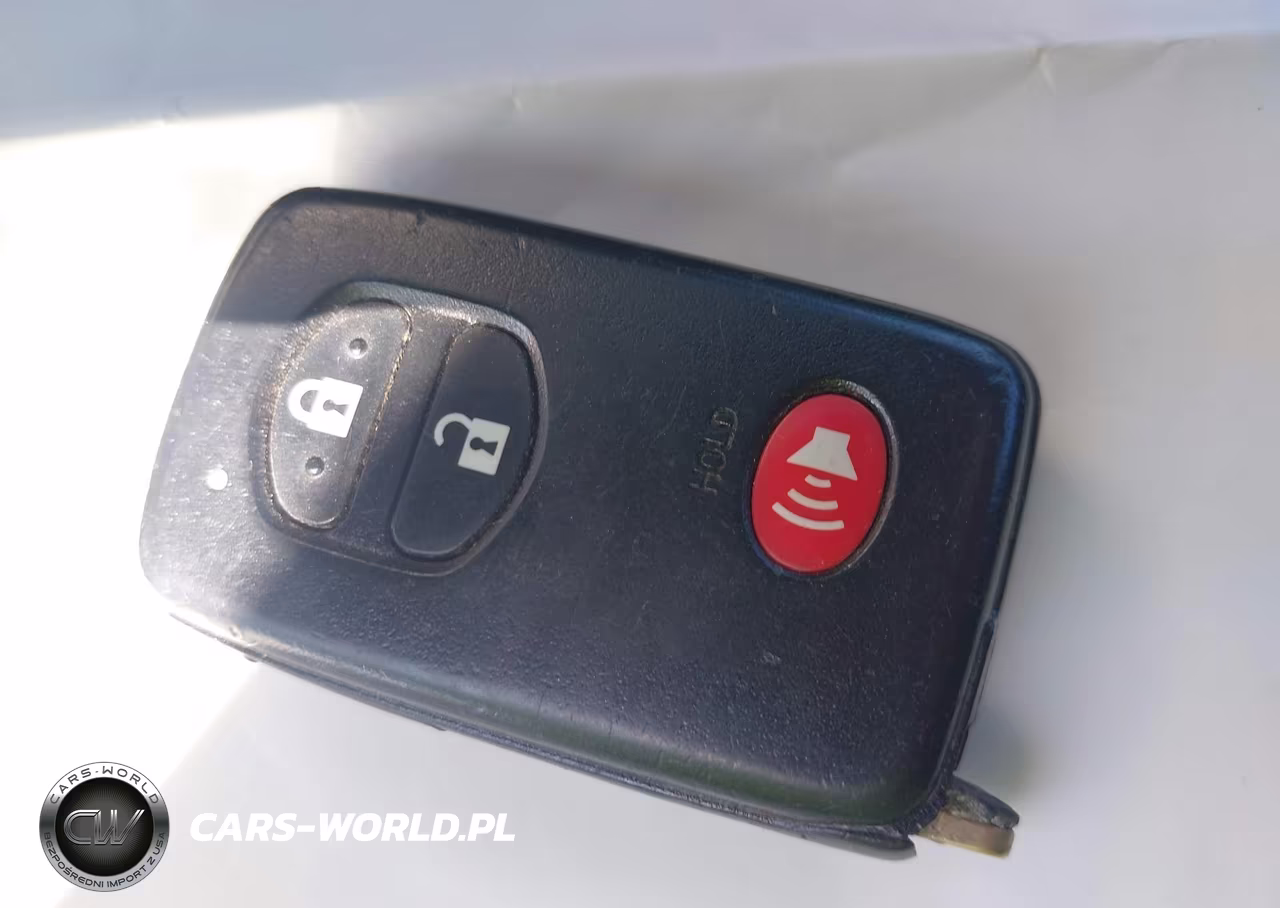2013 Toyota Prius Two VIN:JTDKN3DU4D0346714 - 11