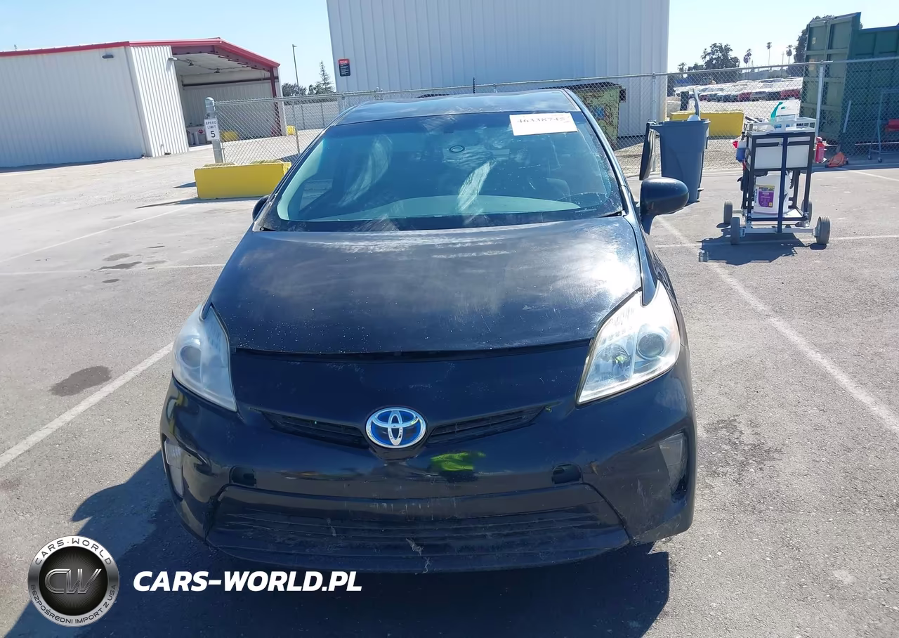 2013 Toyota Prius Two VIN:JTDKN3DU4D0346714 - 12