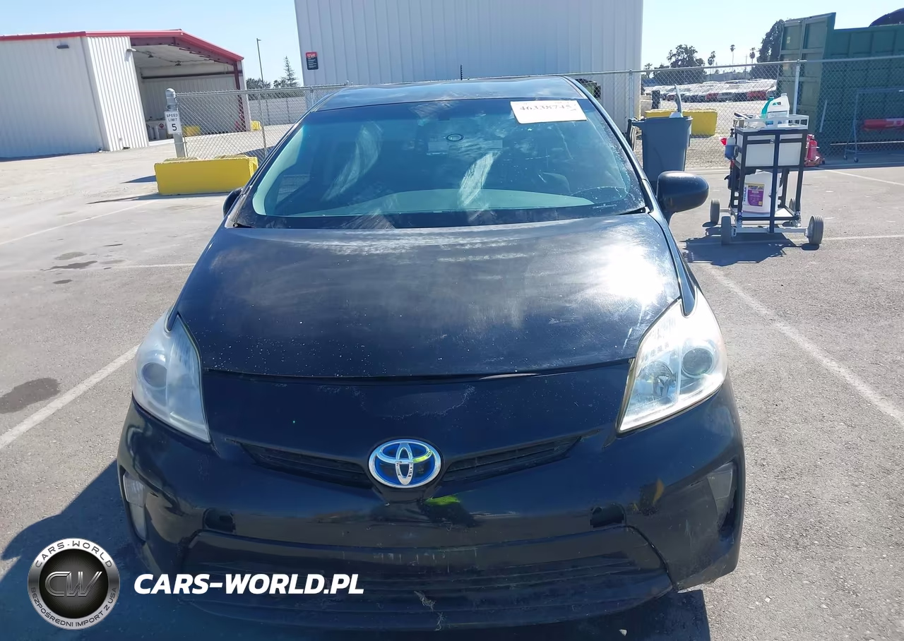 2013 Toyota Prius Two VIN:JTDKN3DU4D0346714 - 6