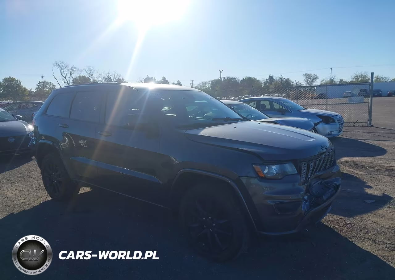 2018 Jeep Grand Cherokee Altitude 4X4 – zdjęcie 1 z 18