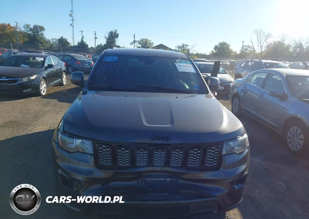 2018 Jeep Grand Cherokee Altitude 4X4 VIN:1C4RJFAG3JC225936 - 13