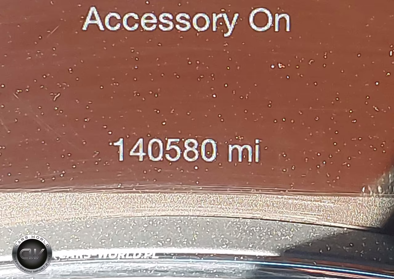 2018 Jeep Grand Cherokee Altitude 4X4 VIN:1C4RJFAG3JC225936 - 16