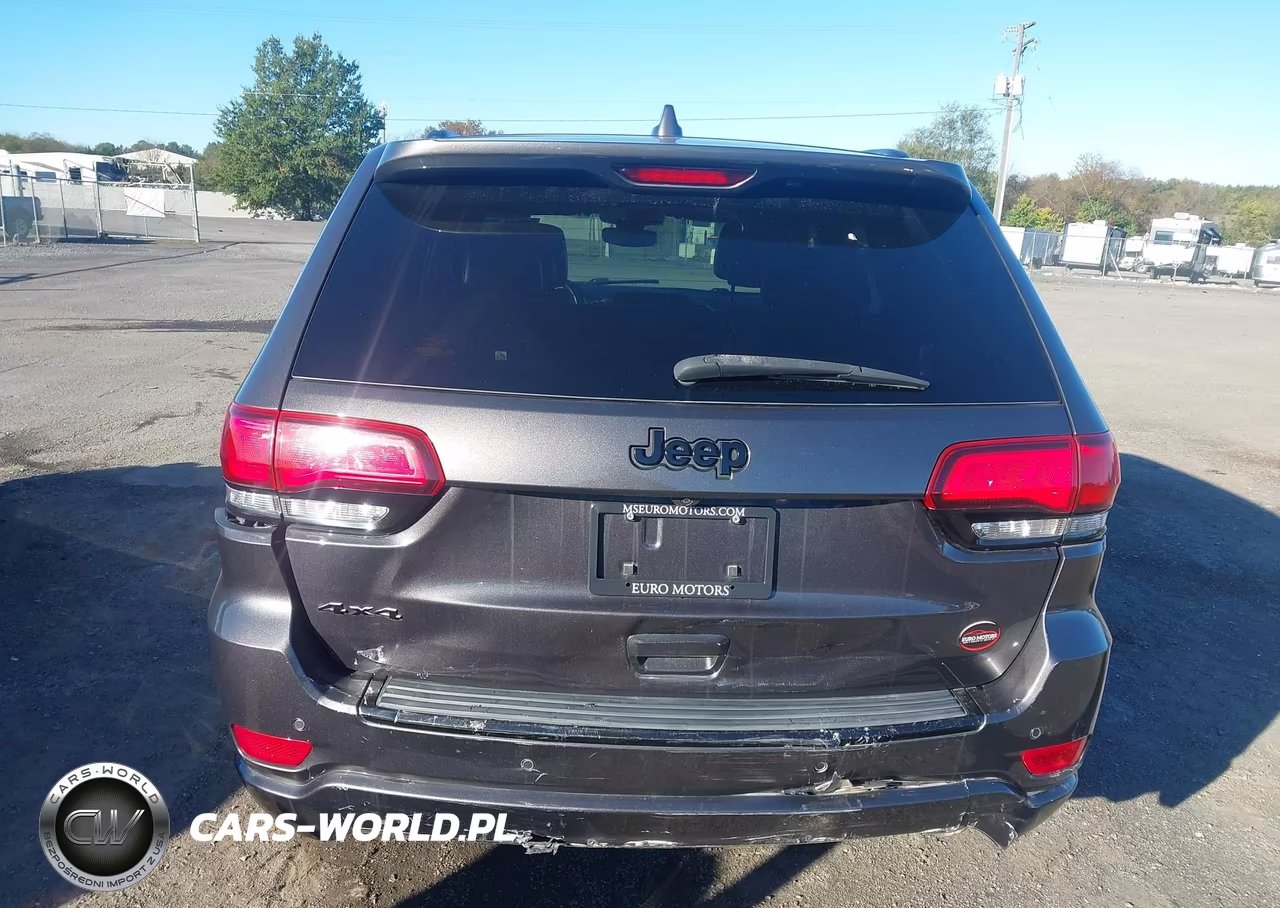 2018 Jeep Grand Cherokee Altitude 4X4 VIN:1C4RJFAG3JC225936 - 18