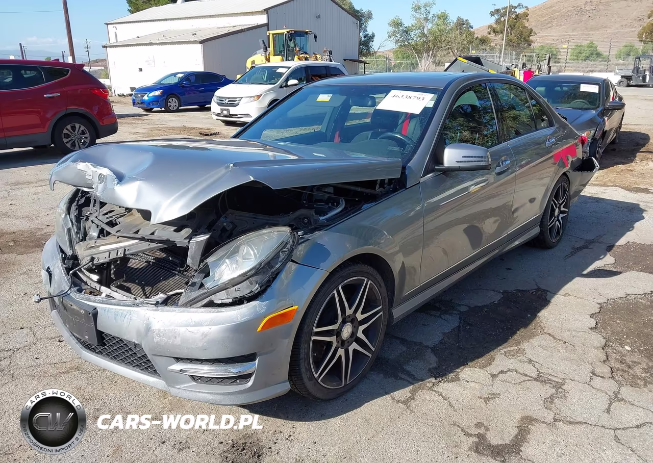 2014 Mercedes-Benz C 250 Sport VIN:WDDGF4HB0EG238381 - 2