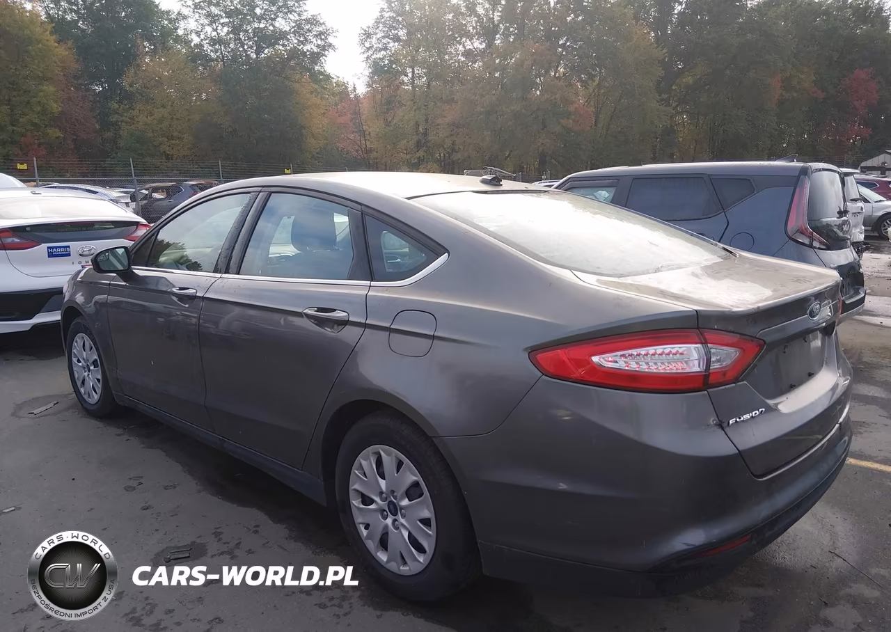 2014 Ford Fusion S VIN:1FA6P0G77E5402414 - 3
