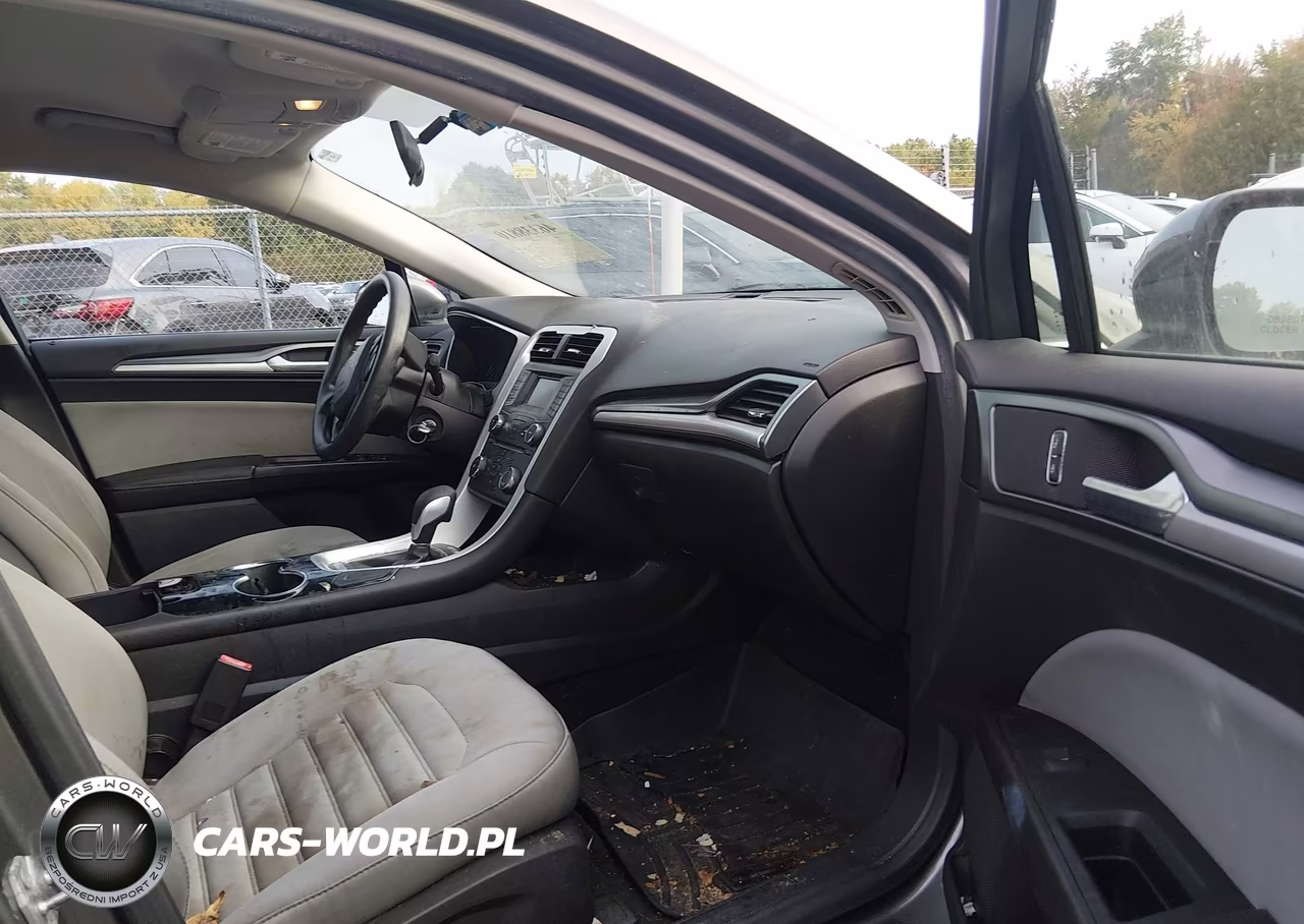 2014 Ford Fusion S VIN:1FA6P0G77E5402414 - 5