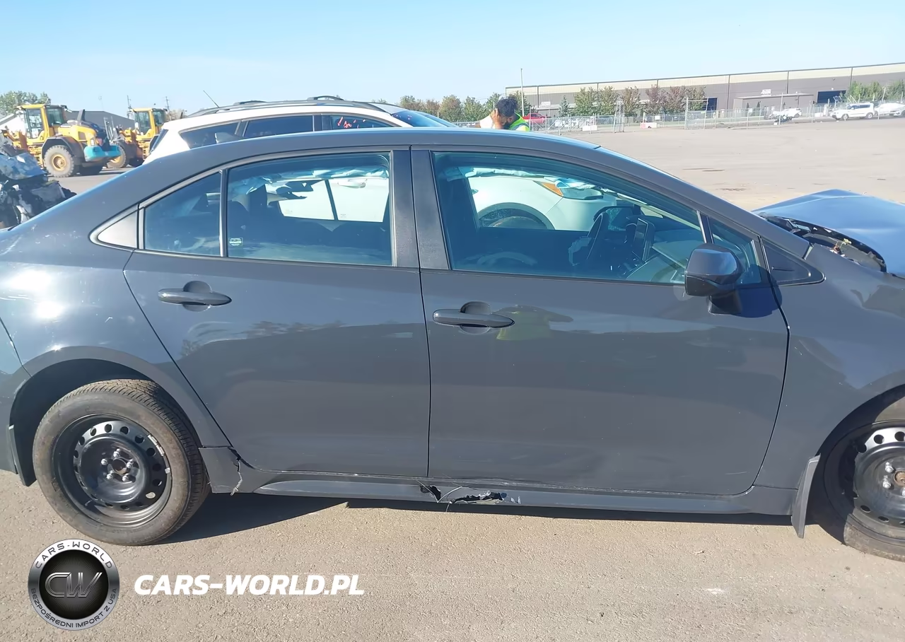 2025 Toyota Corolla Le VIN:5YFB4MDEXSP232334 - 14